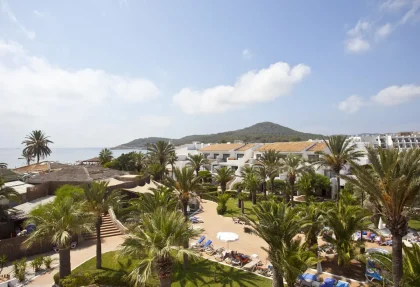 Vliegvakantie Playa d en Bossa Ibiza